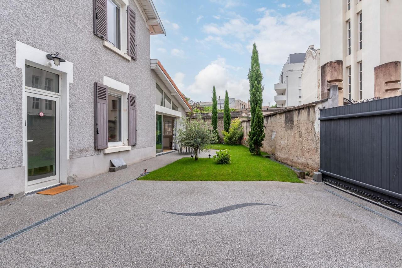 ליון La Villa Sassolini Avec Jacuzzi מראה חיצוני תמונה