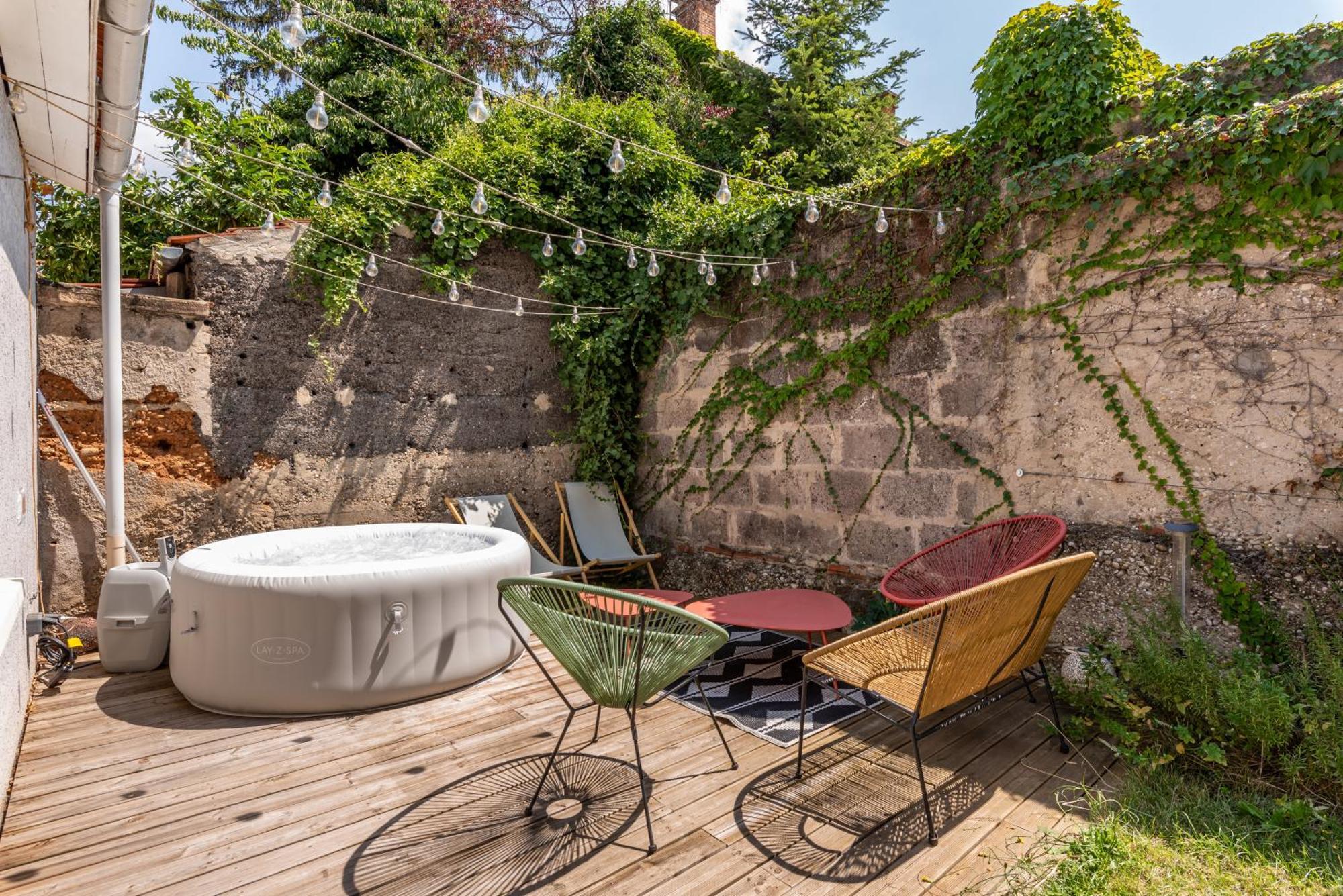 ליון La Villa Sassolini Avec Jacuzzi מראה חיצוני תמונה