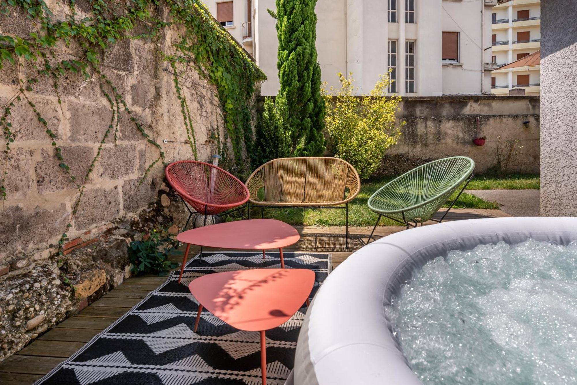 ליון La Villa Sassolini Avec Jacuzzi מראה חיצוני תמונה